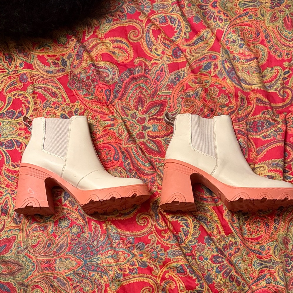 Sorel Brex Heeled Chelsea Boots